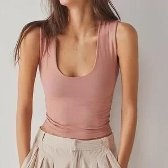 INTIMATELY FREE   PEACH Seamless Scoop Neck Cami Size XS/S - Picture 1 of 4